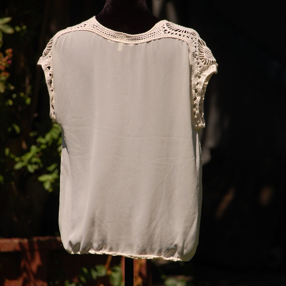 Daniel  Rainn Blouse with knit trim - Picture 3 of 5